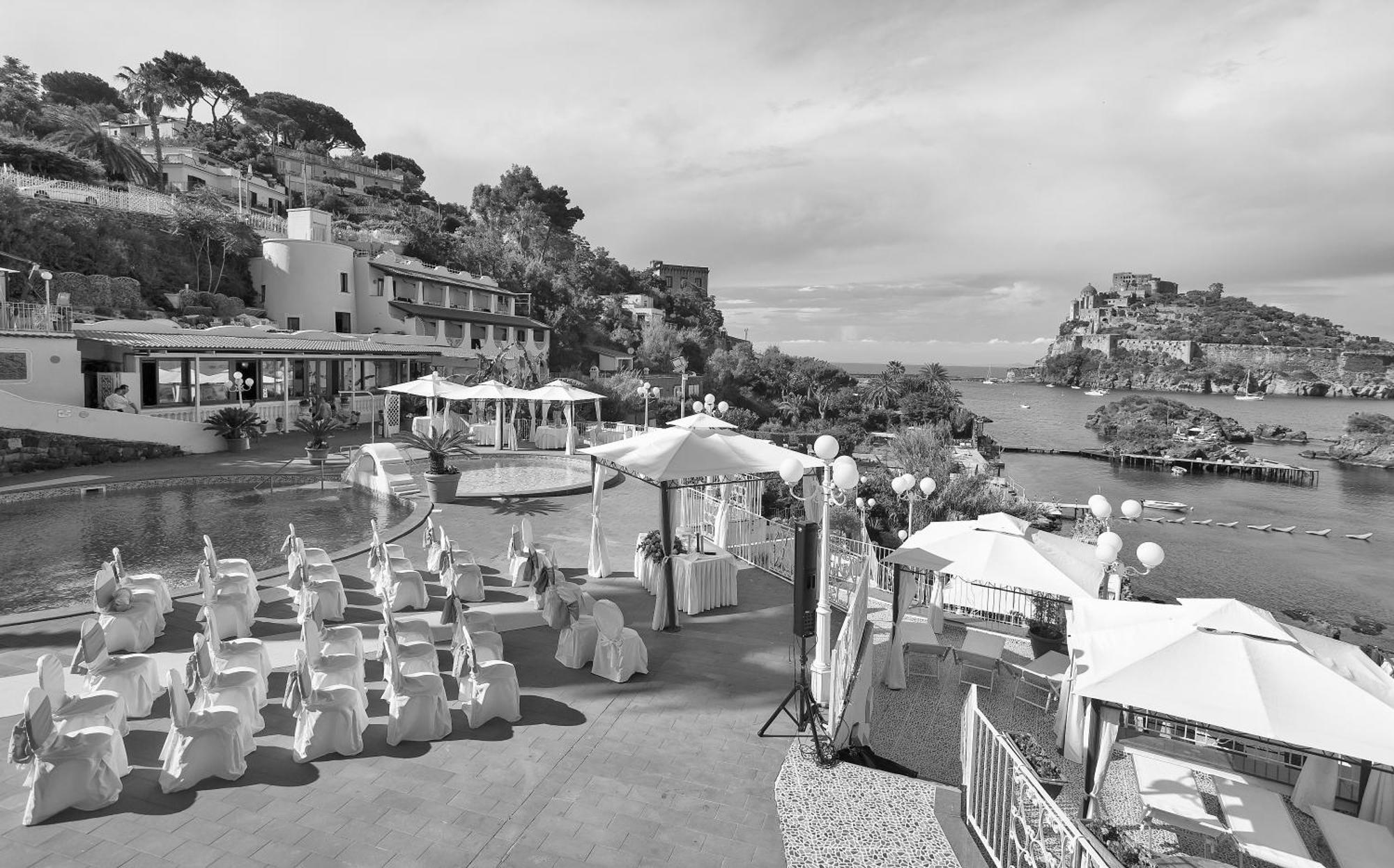 Strand Hotel Delfini Isquia Exterior foto