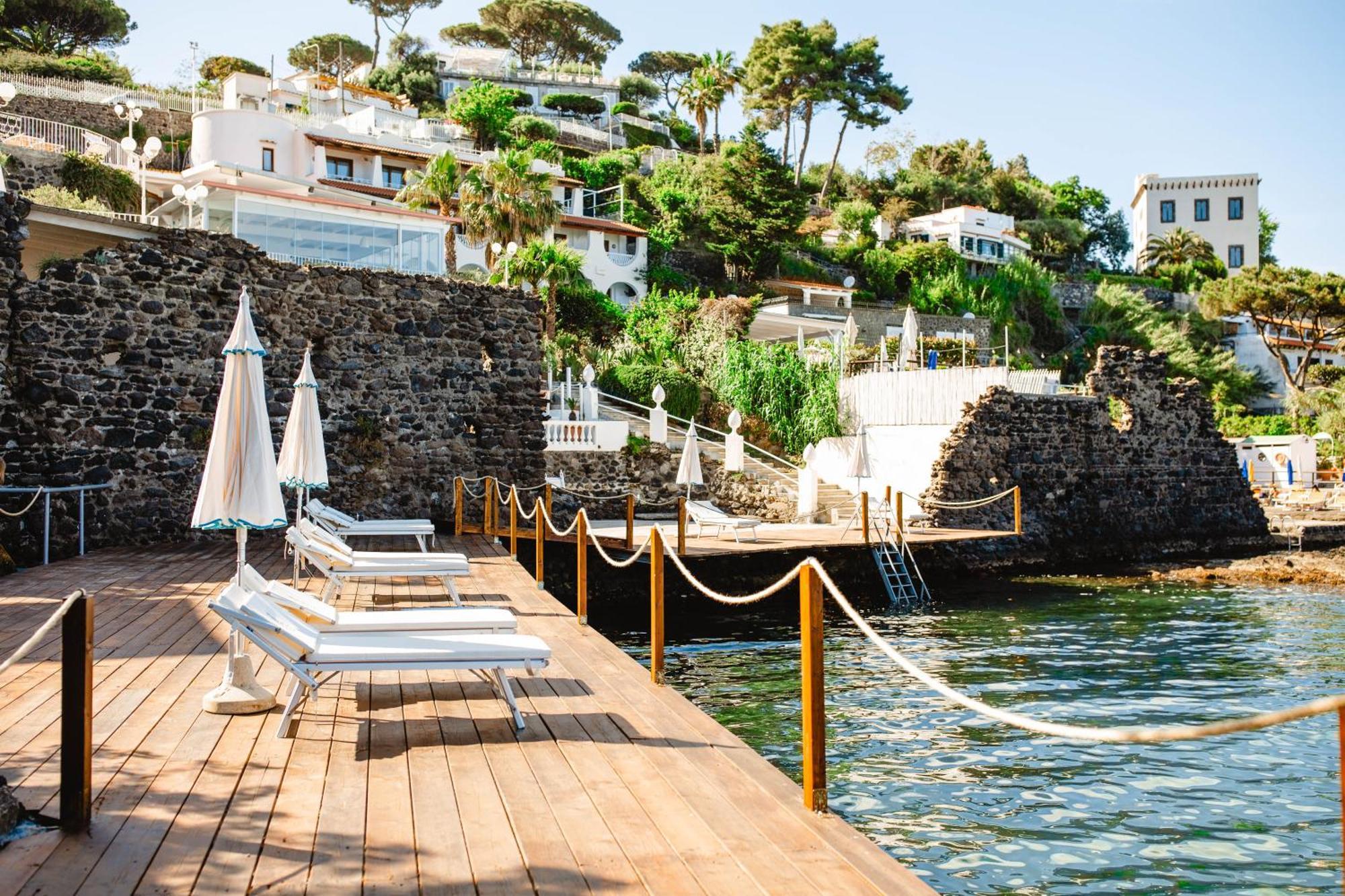 Strand Hotel Delfini Isquia Exterior foto